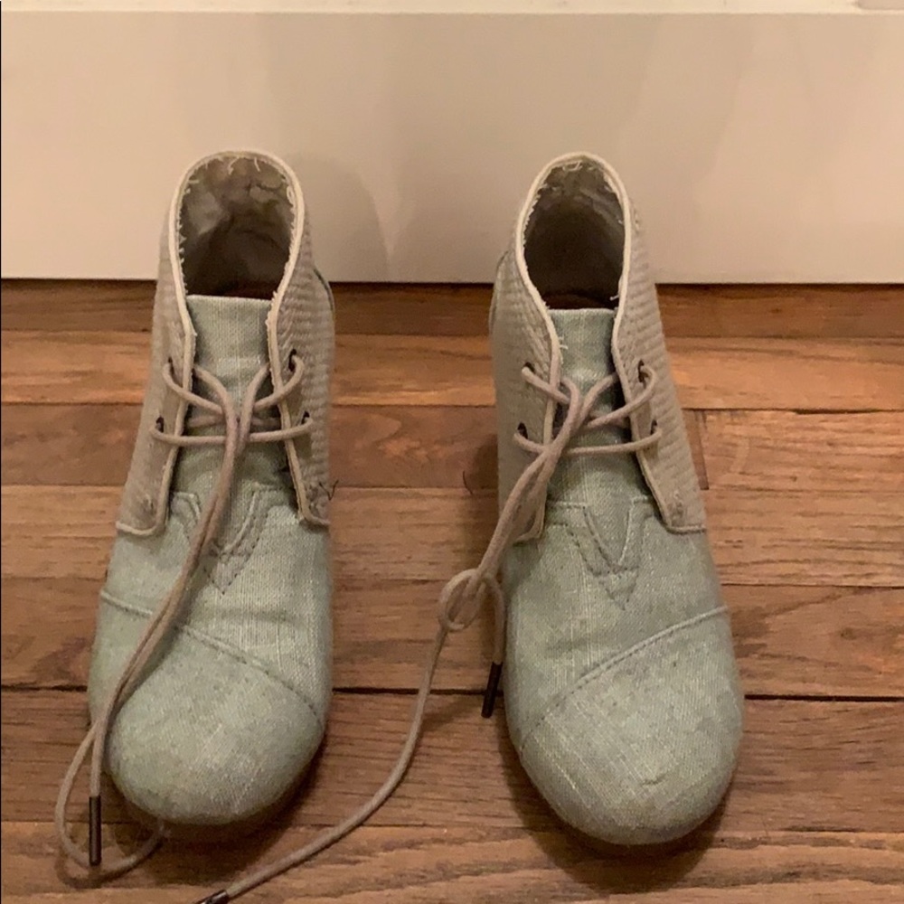 Toms Wedges